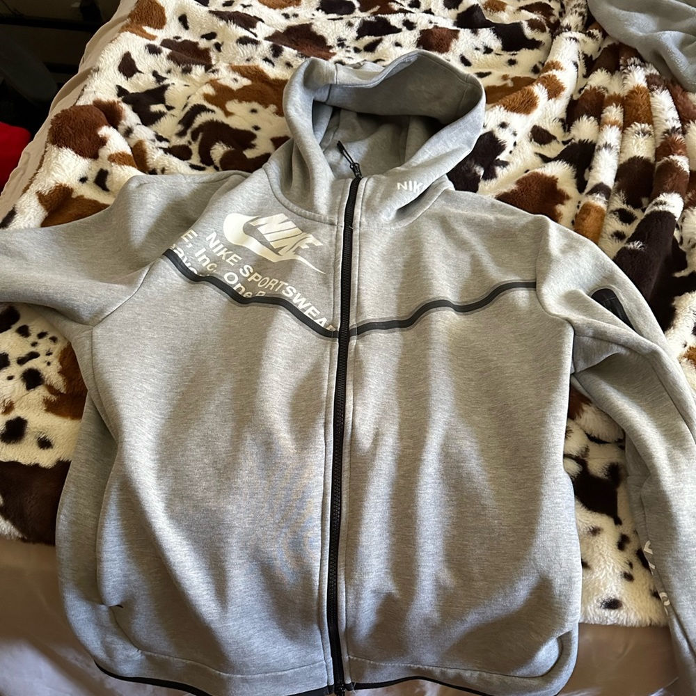 Nike tech fleece jacket large